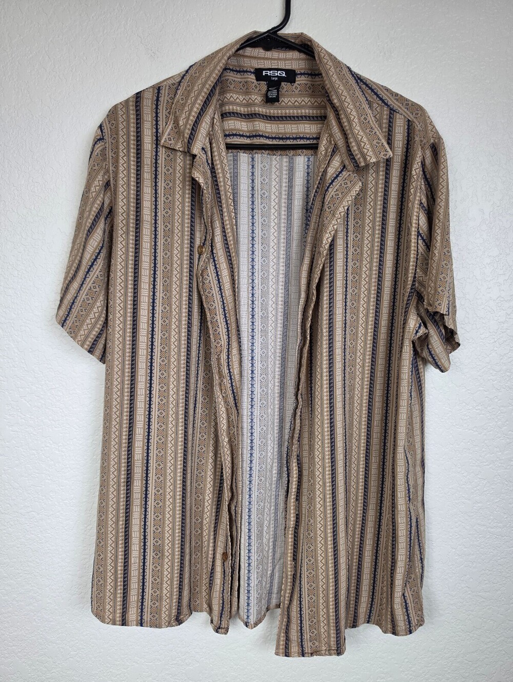 RSQ Large Short Sleeve Rayon Button-Up Shirt